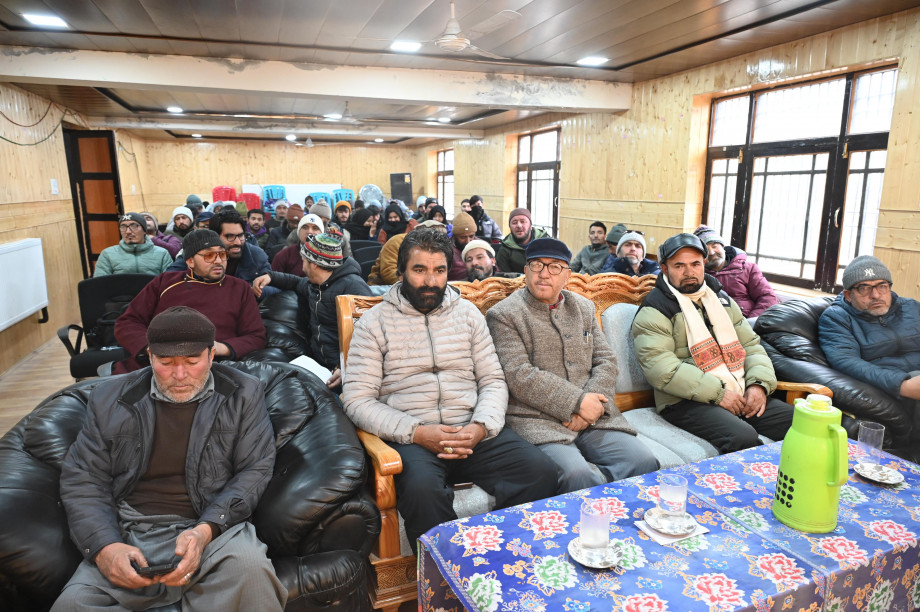 Multilingual Mushaira celebrates Ladakh’s literary diversity in Kargil