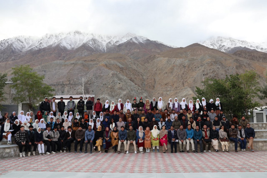 University of Ladakh VC Prof. Saket Kushwaha visits GDC Kargil, encourages students to foster peace and focus on career growth