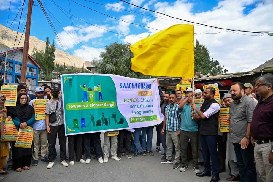 DC Kargil flags off sensitization program under Swachh Bharat Mission