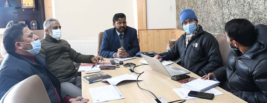 Commissioner Secretary, PW (R&B) reviews progress of Kargil-Zanskar road widening 