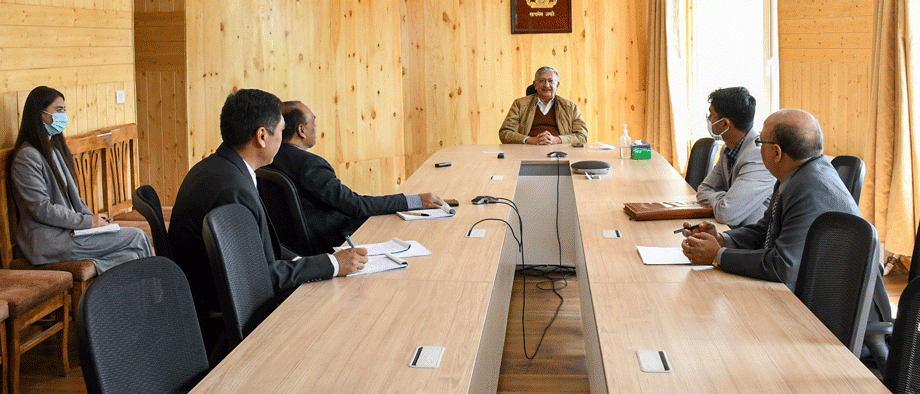 MD/CEO J&K Bank Baldev Prakash met Advisor Ladakh