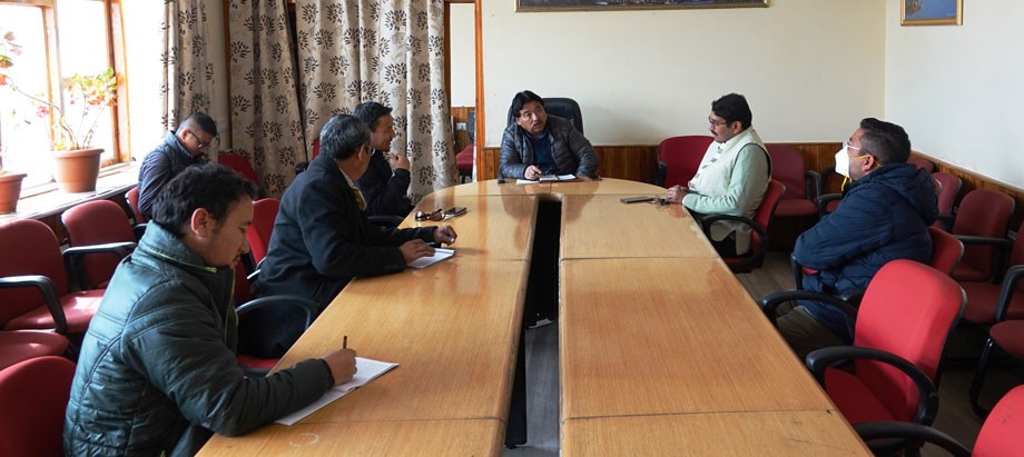 CEC, Wangyal, chairs meeting to review essential supplies in Leh district