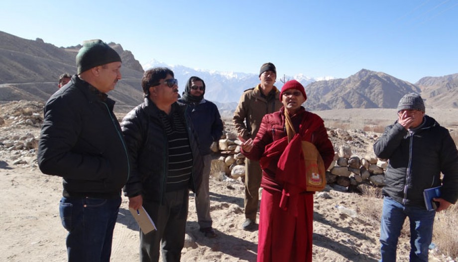 Gyal P Wangyal inspects road and water supply in Upper Leh