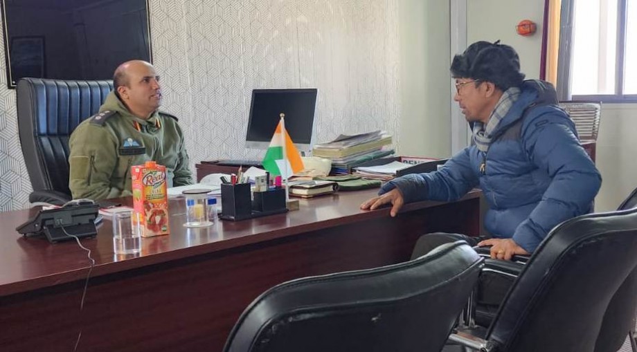 EC Tashi meets Commander 13 BRTF of Project YOJAK 