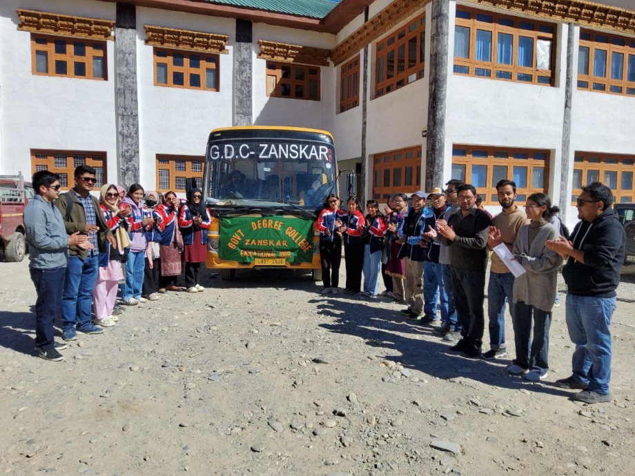 GDC Zanskar flags off students for week-long educational tour to Nubra