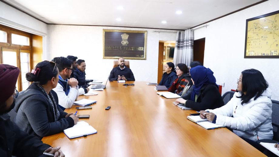 DC Leh meets private school principals to discuss PMJAY card registration