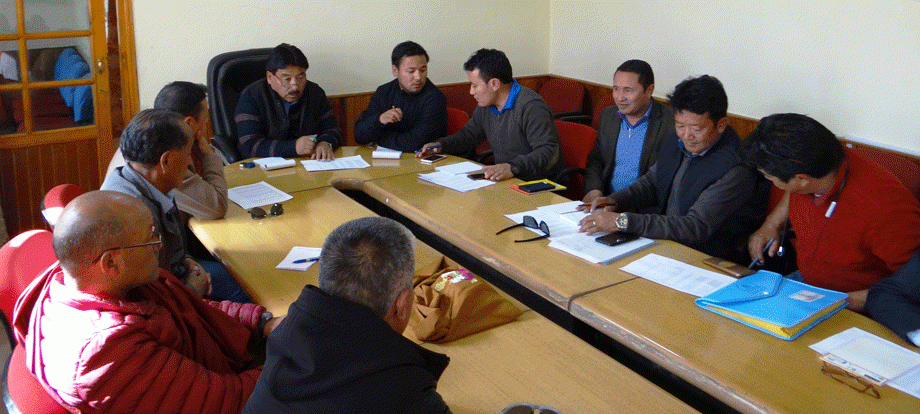 Meeting held to discuss mobile connectivity, USOF project