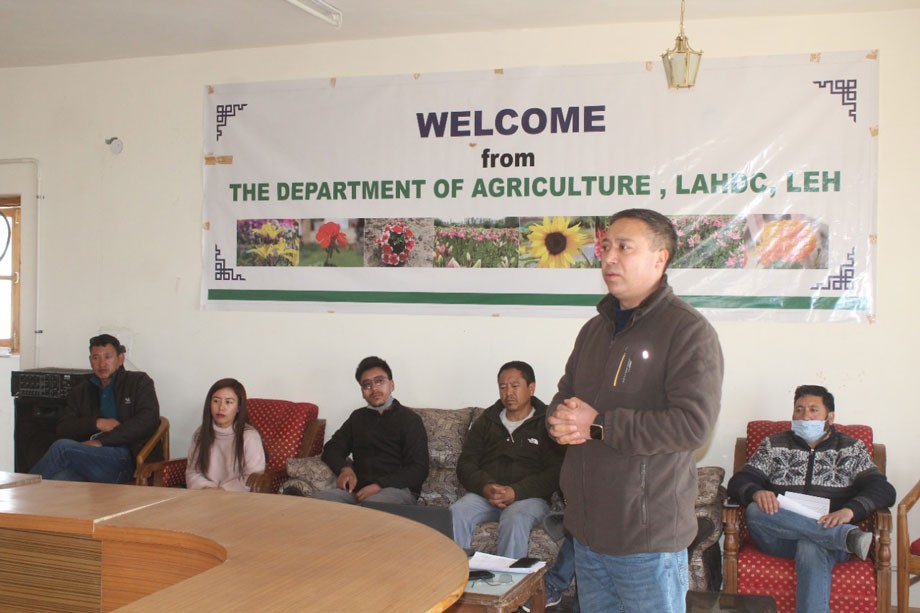 40 farmers participate in tour and training programme