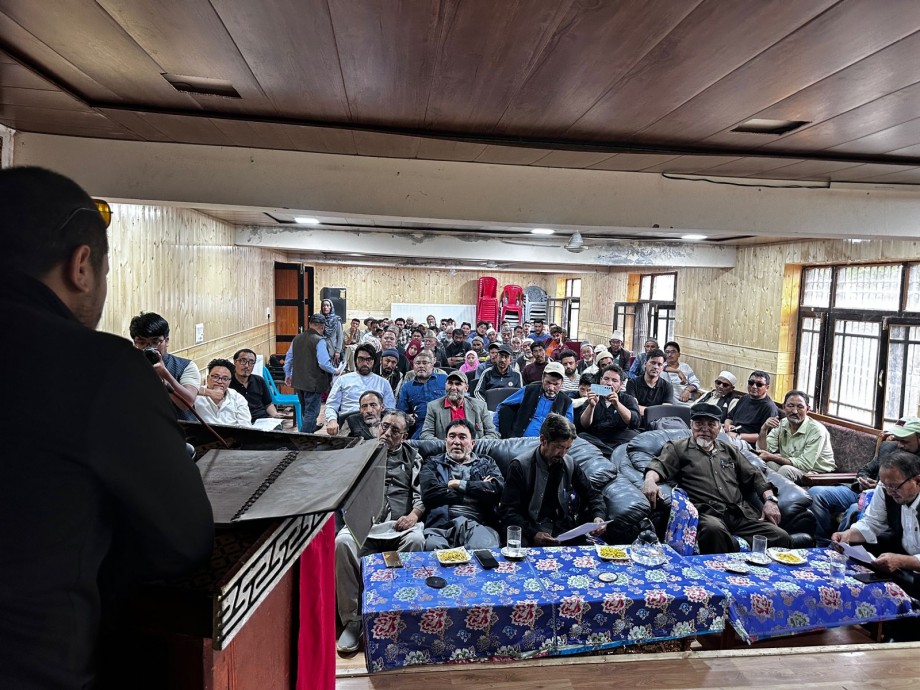 2-day district level multilingual hussaini mushaira concludes in Kargil