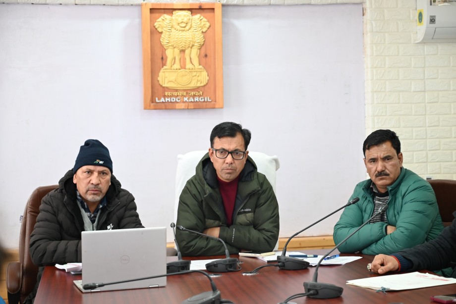 EC Tashi chairs meeting on promotion of winter sports in Ladakh