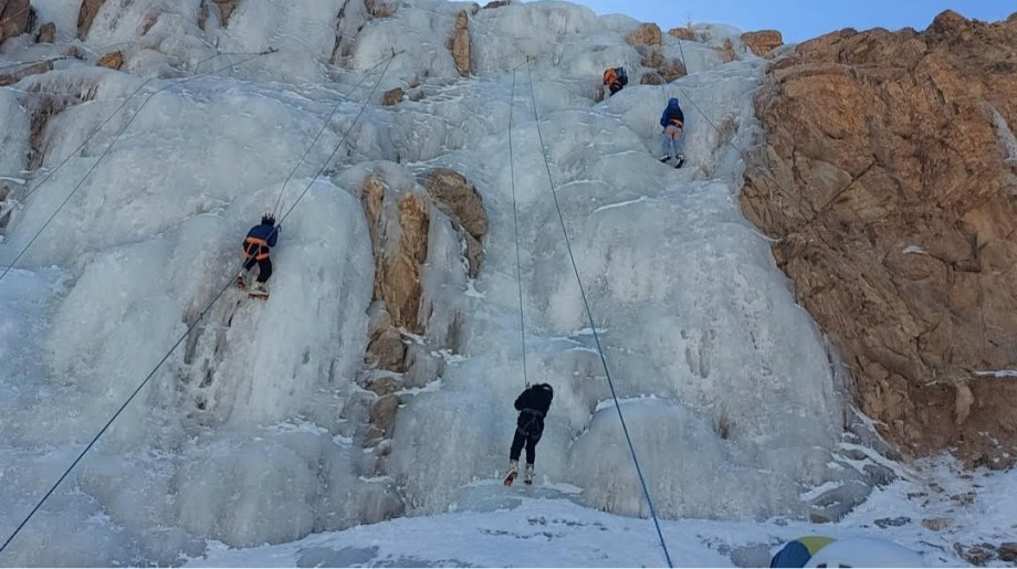 Ladakh’s Ice climbing festival concludes, paving the way for winter sports and innovation