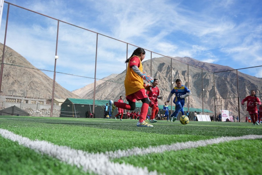 Indian Army hosts football tournament at Chumathang Astro Turf 